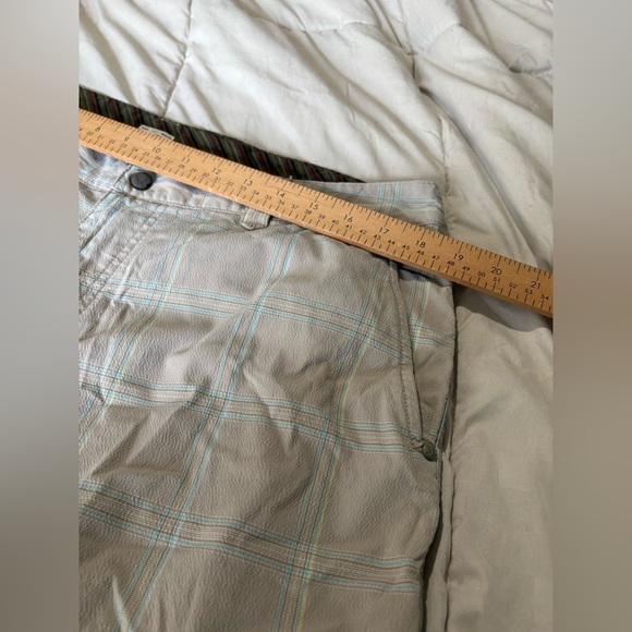 Lululemon men’s long shorts grey plaid size 36 lightweight vintage - Picture 6 of 9